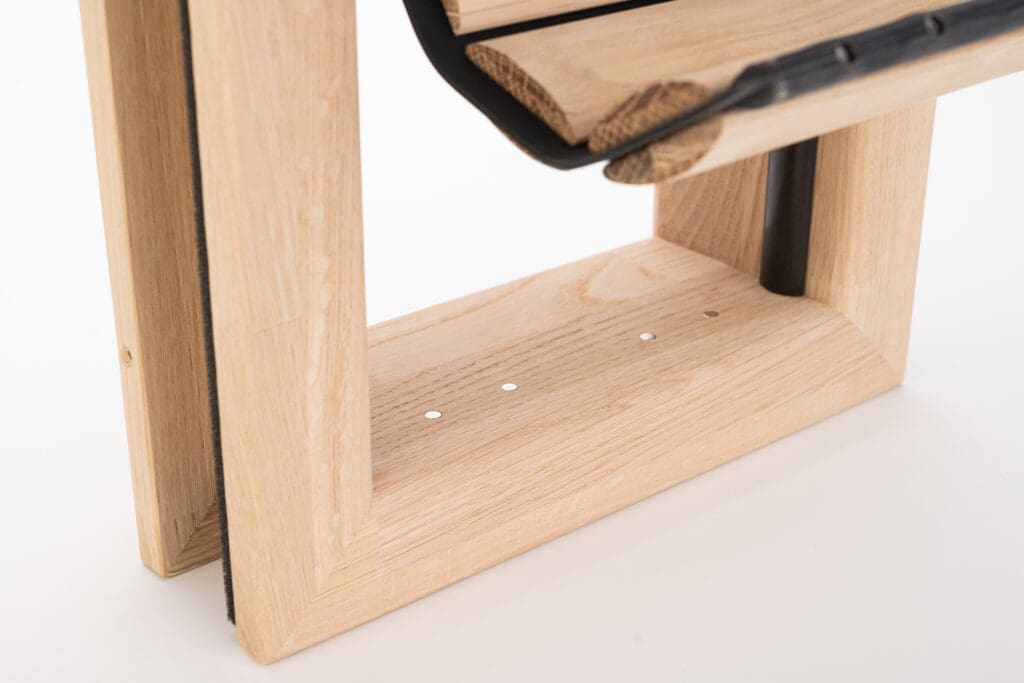 Kattenluik of luik voor kleine hondjes dat afsluitbaar is voor in een binnendeur of een buitendeur gemaakt van hout Tomsgates